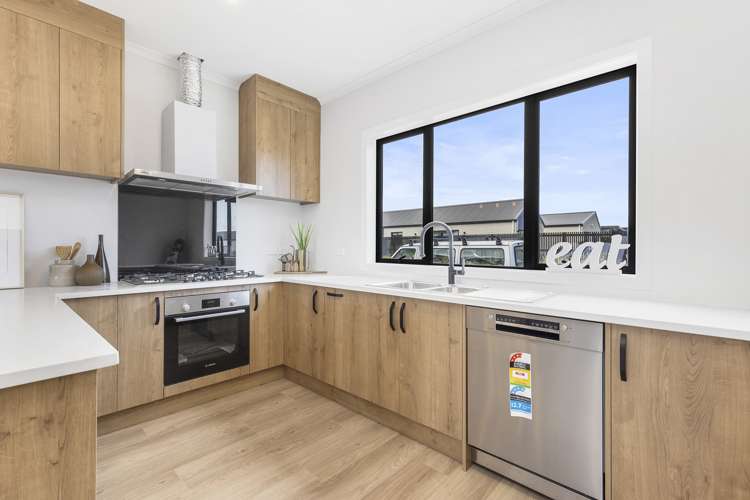 45 Trewern Avenue Chartwell_3