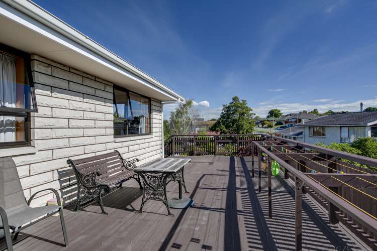 170 Pages Road Marchwiel_17