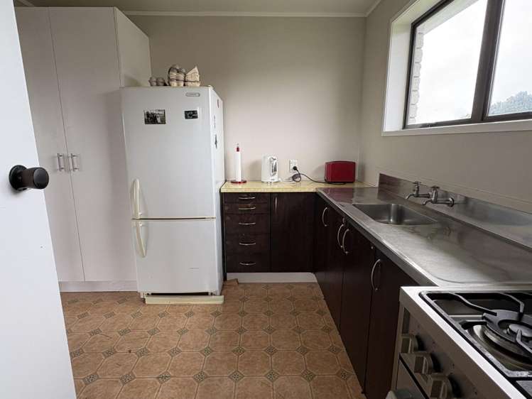 1B Cypress Crescent Pukete_14