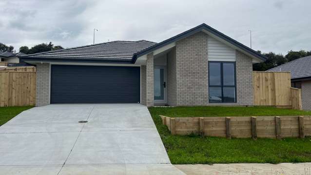 Modern 4BR Family Home in Pokeno
