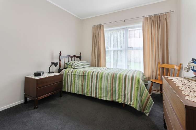 82 Royal View Road Te Atatu South_12