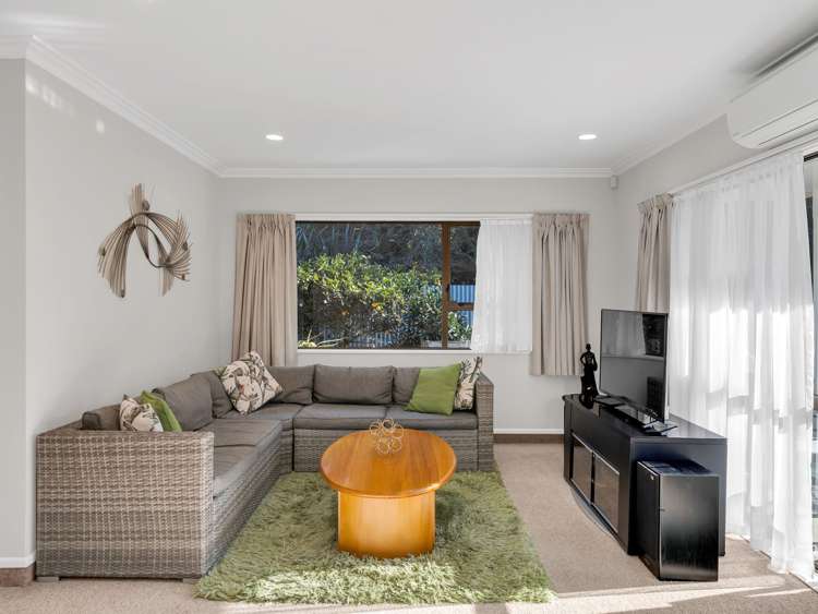 33 Downes Avenue Springvale_15