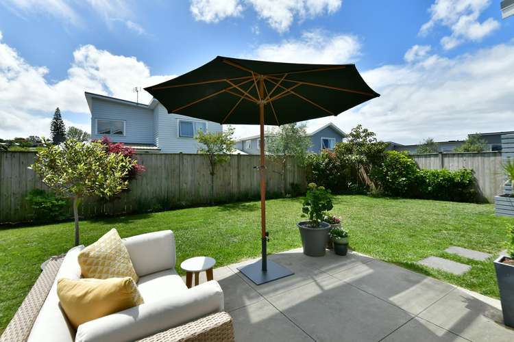 6 Onekura Street Red Beach_3