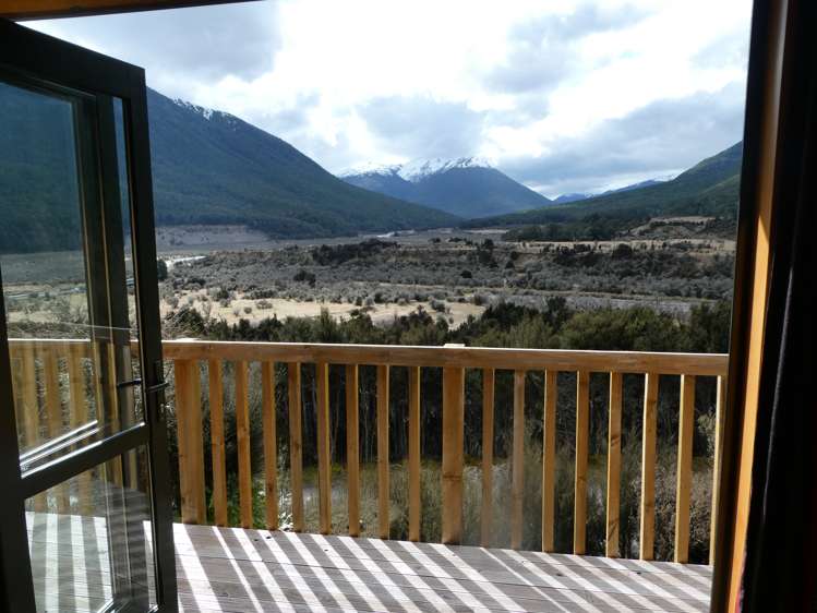 34 Magdalen Valley Road Lewis Pass_16