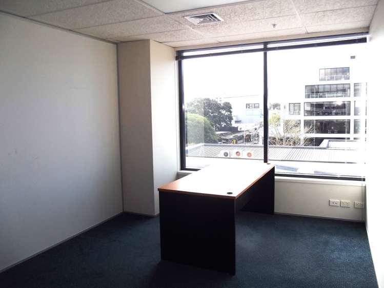 Suite 6/95 Hustmere Road Takapuna_7