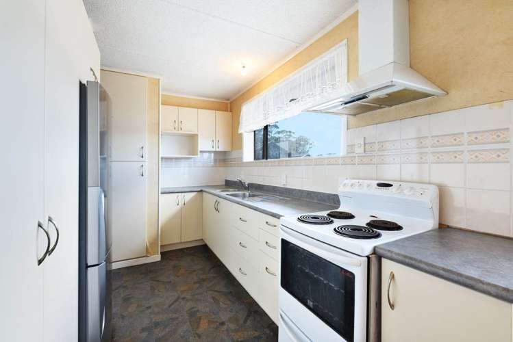 56 Woodford Avenue Henderson_7