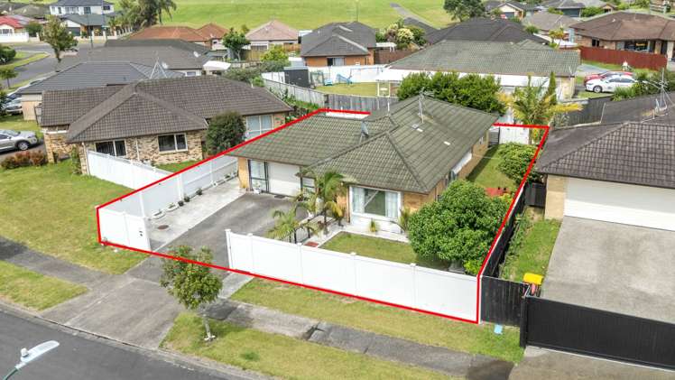 10 Ironstone Place Randwick Park_17