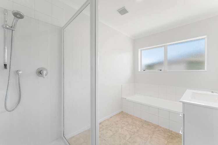 3 Webb Place Papamoa Beach_12