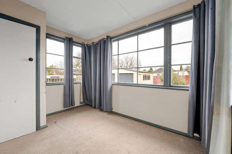 41 Old Farm Road Hamilton East_15