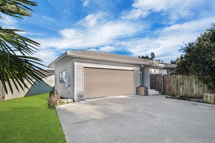 2/105 Carnoustie Drive Wattle Downs_19