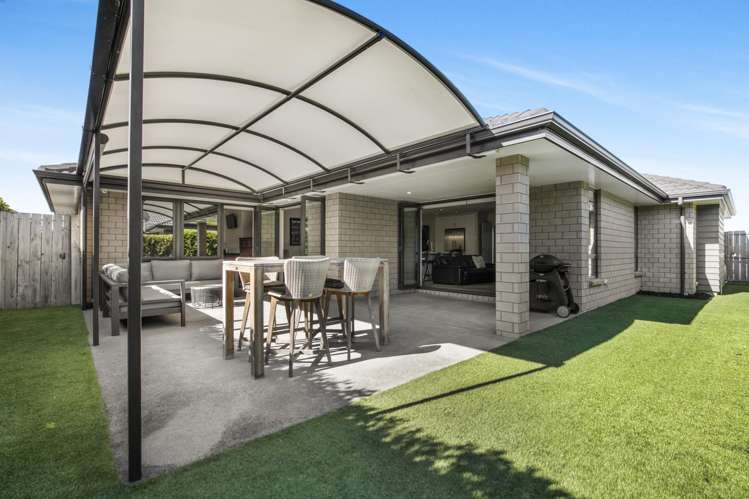 59 Sunningdale Street Wattle Downs_10