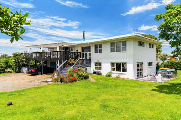 28 Pyle Road West One Tree Point_2