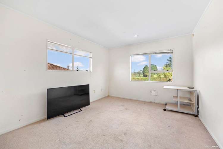 12a Links Road New Lynn_13