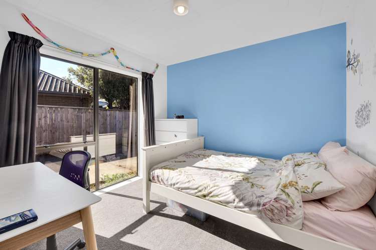 3 Helena Way The Wood_11