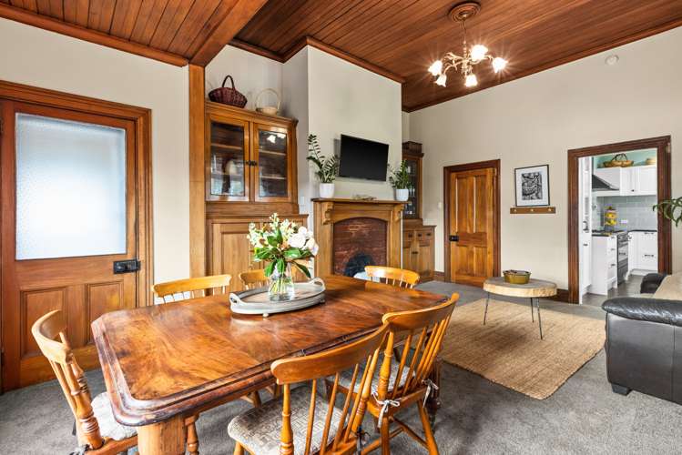 28 Nelson Crescent Napier South_16