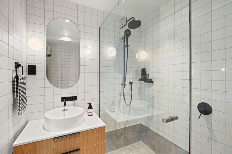 1/33 Kilmore Street Christchurch Central_15
