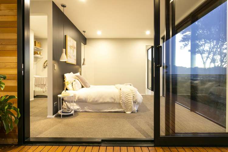 182 Scenic Drive Titirangi_12