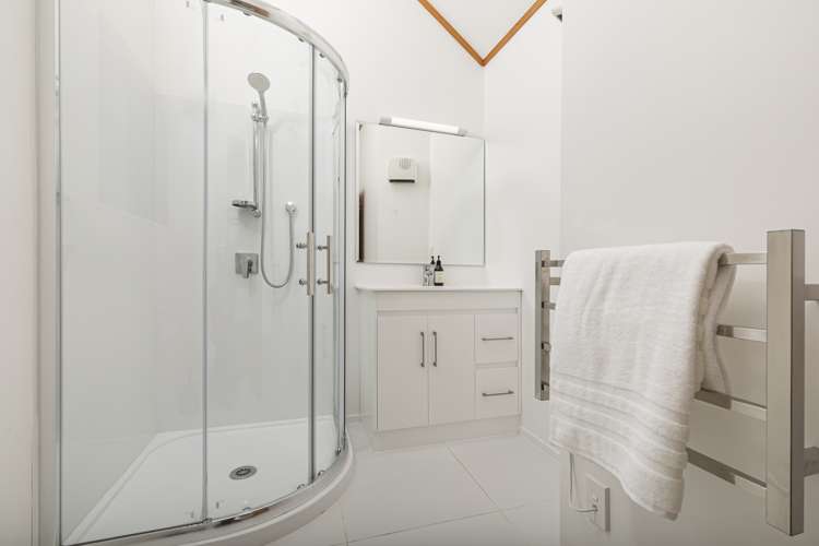 1439 Old North Road Helensville_14