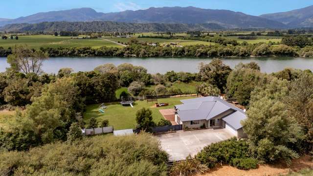 Elevated Modern Family Home - River Views!