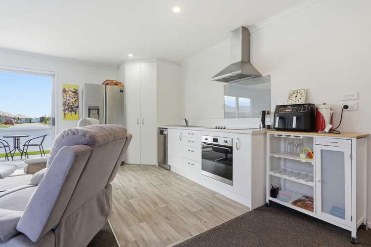 42 Arrow Close Papamoa_4