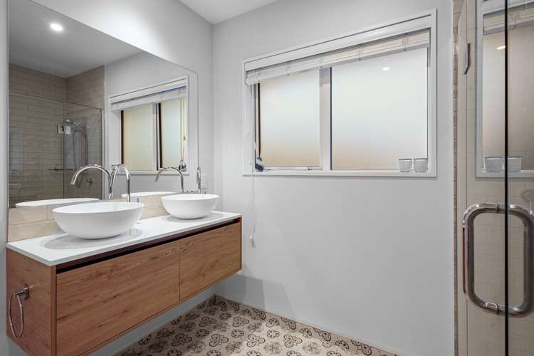 54 Luxembourg Crescent Halswell_15