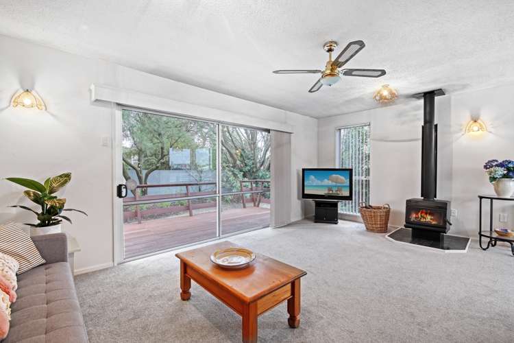 13 Main North Road Woodend_9