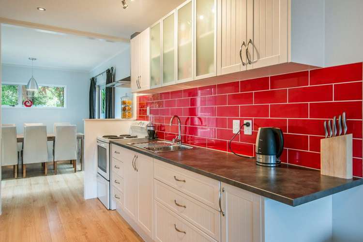 1/11A Bayside Avenue Te Atatu Peninsula_3