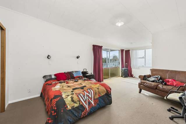 16 Richan Street Glenview_4