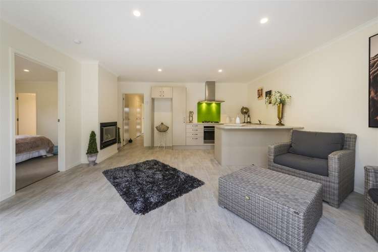 15d Aitken Street Bulls_11