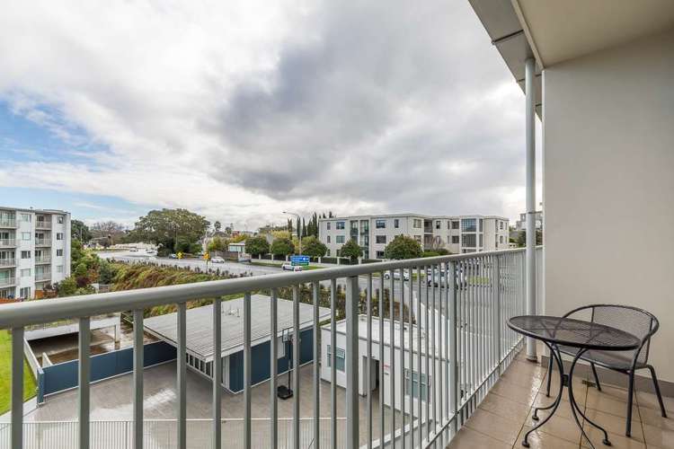 C402/130 Anzac Street Takapuna_7