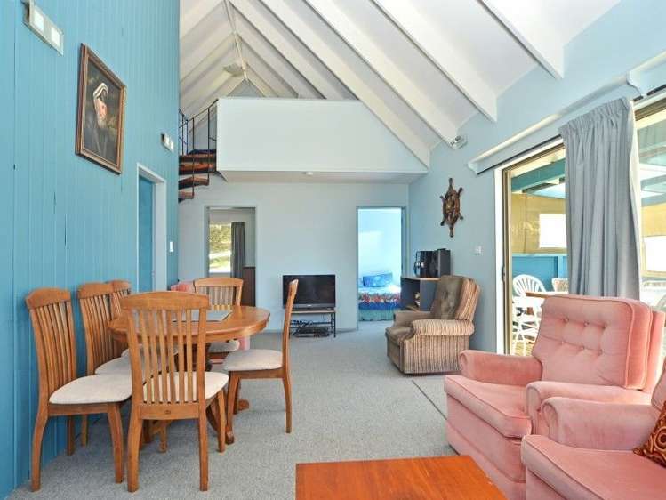 54 Pinedale Crescent Riversdale Beach_9