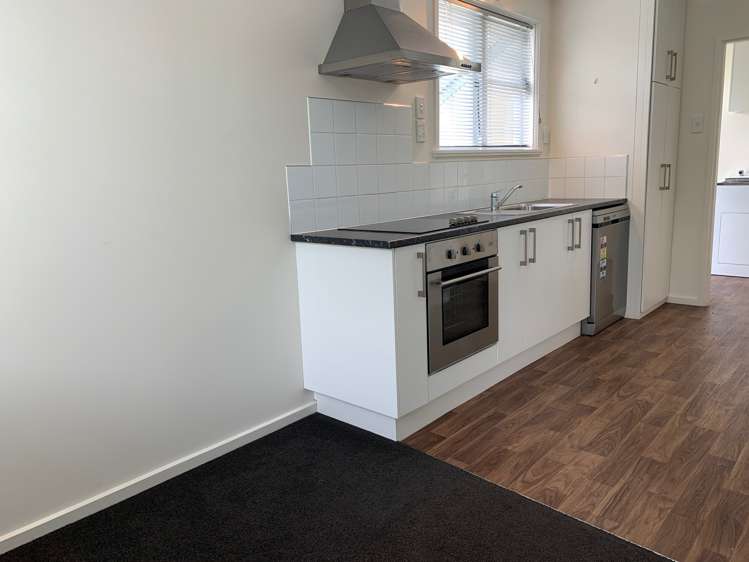 98 Creek Road Allenton_10