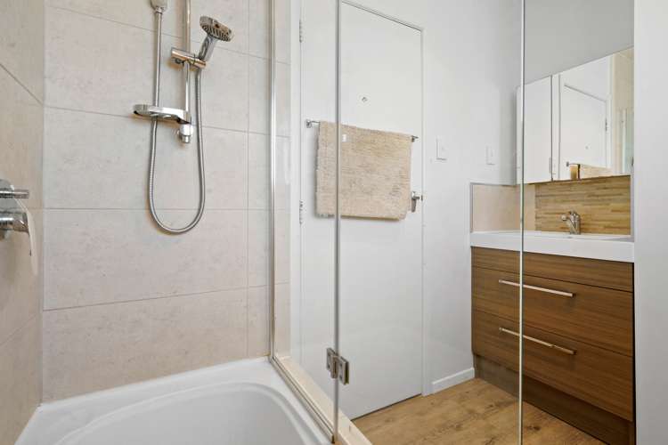 3 Thwaites Place Leamington_13