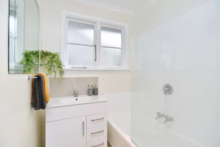 6 Dunedin Street Redwood_12