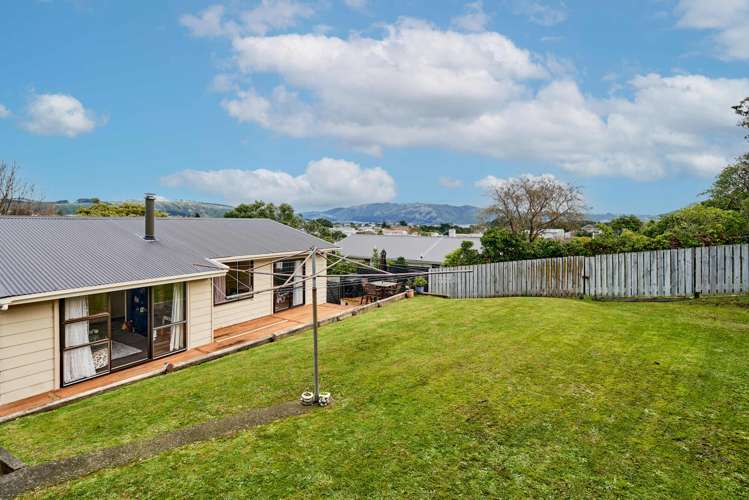 15 Kalingo Street Waitangirua_19