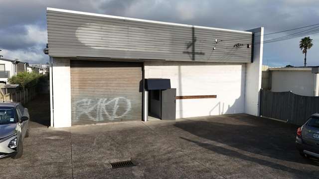 Affordable 415sqm Warehouse in Otahuhu for Lease