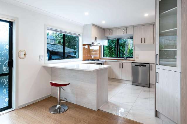 2/32a Blockhouse Bay Road Avondale_3