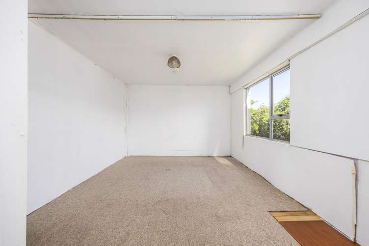 1/12 Hamilton Place Glenfield_24