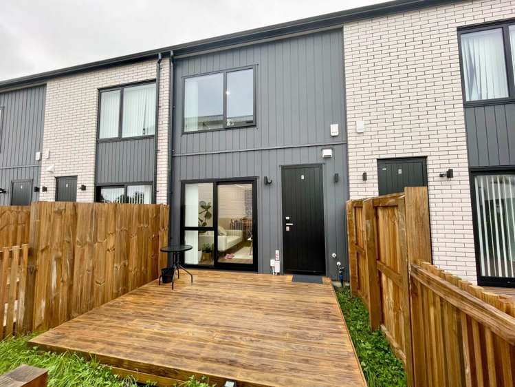 7/7 Broadview Place Howick_9