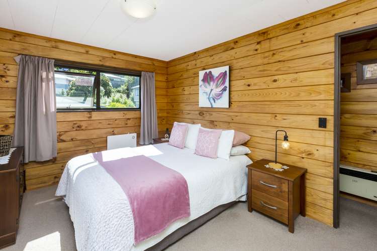 17 Forest Road Pinehaven_11