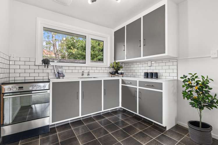 2/77 Denise Crescent Hornby_3