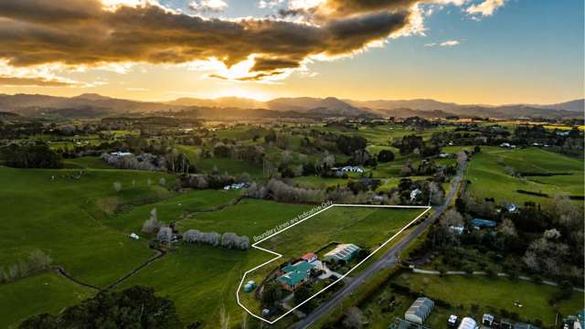 Wake Up to Space. Wind Down with Views.