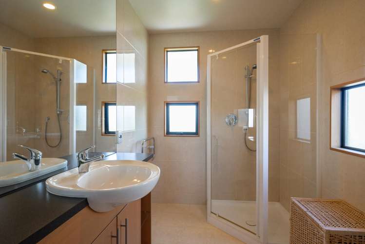 18 Wakeman Road Acacia Bay_24