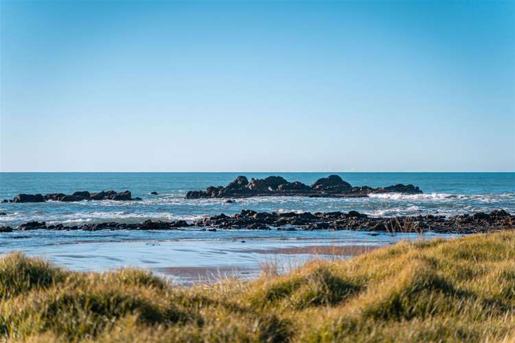 1107 Mataikona Road Mataikona_4