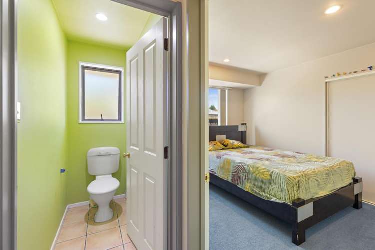 21 Springs Road Hornby_12