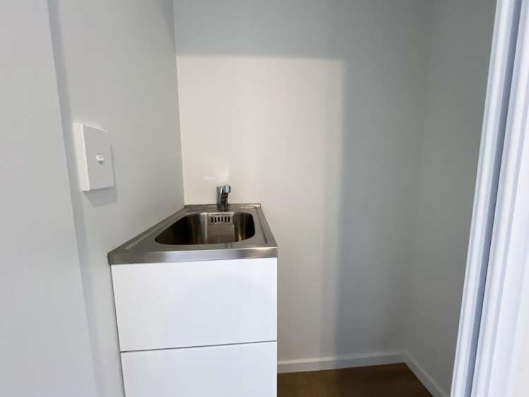 2/83 Edinburgh Street 10222_10