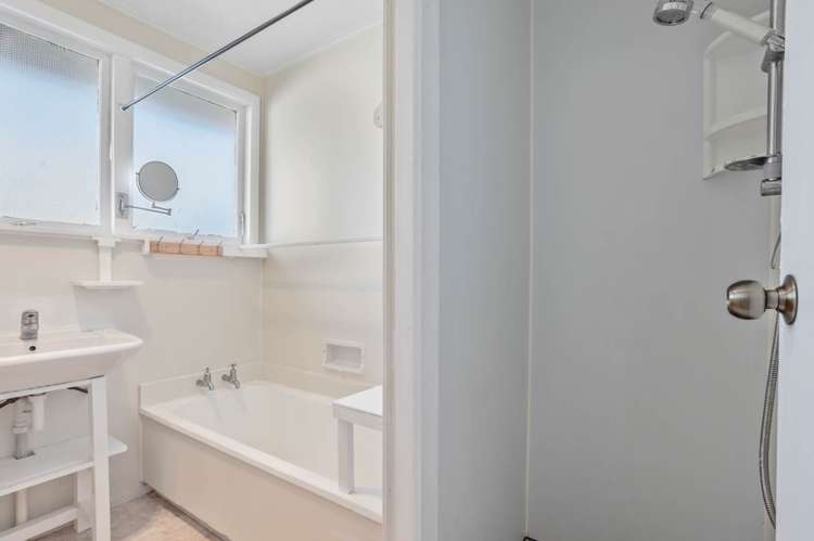 2/84 Portage Road New Lynn_9