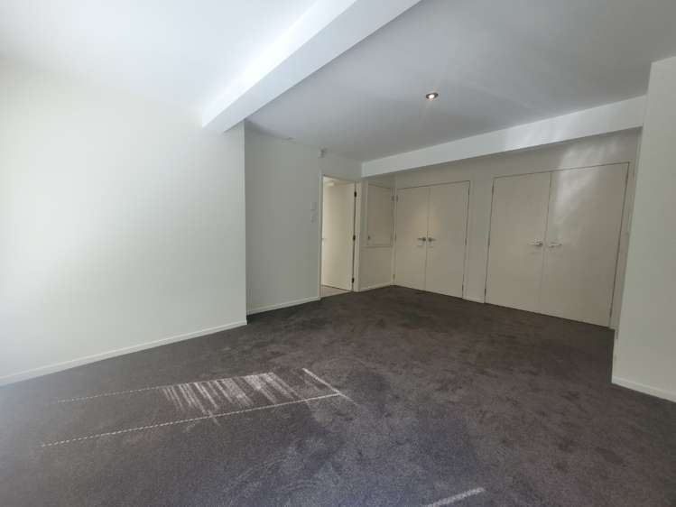 5E Athens Road 10051_16