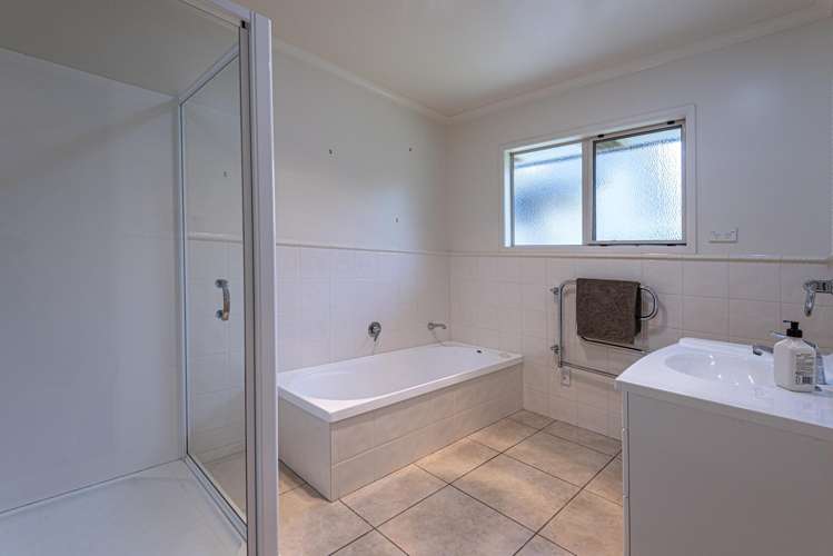 7 Brookfield Lane Te Kamo_14