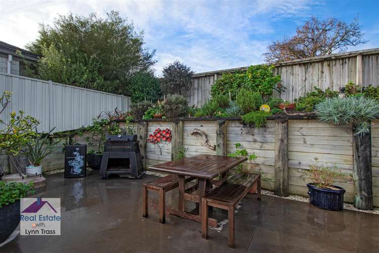 5 Rolling Stone Rise Tikipunga_17